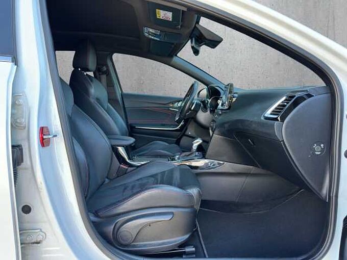 Kia Ceed GT 1.6 T-GDI PANO/ACC/LHZ/SHZ/LED/JBL 