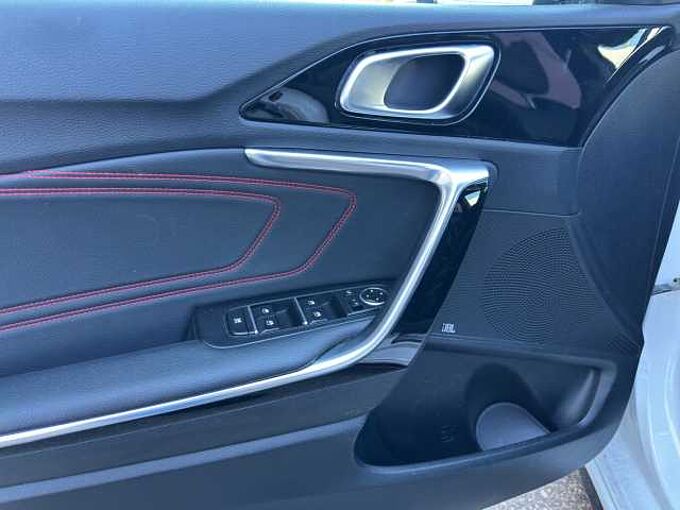 Kia Ceed GT 1.6 T-GDI PANO/ACC/LHZ/SHZ/LED/JBL 