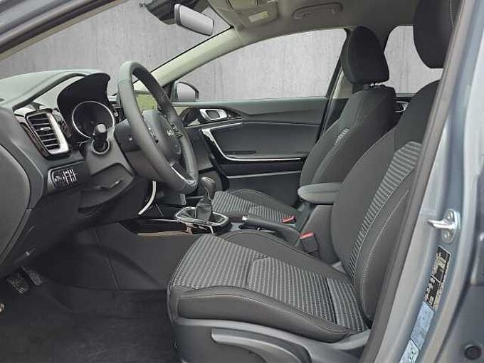 Kia Ceed  SW 1.0 T-GDI Gold //Kamera/Winterpaket /Navi