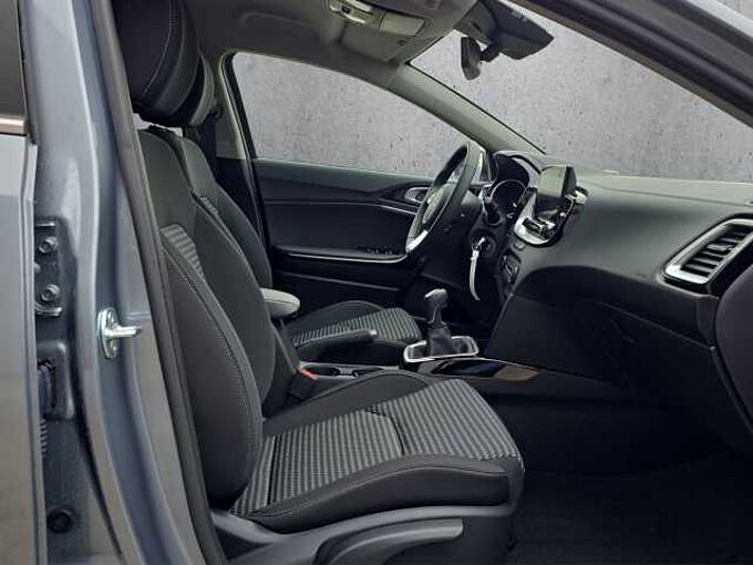 Kia Ceed  SW 1.0 T-GDI Gold //Kamera/Winterpaket /Navi