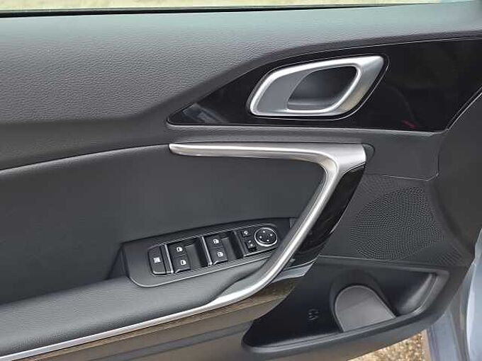 Kia Ceed  SW 1.0 T-GDI Gold //Kamera/Winterpaket /Navi