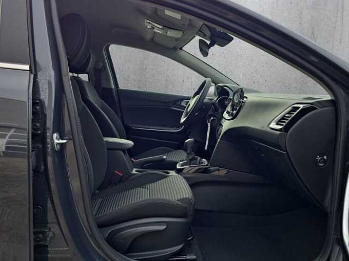 Kia Ceed SW 1.0 T-GDI Gold //Kamera/Winterpaket /Navi