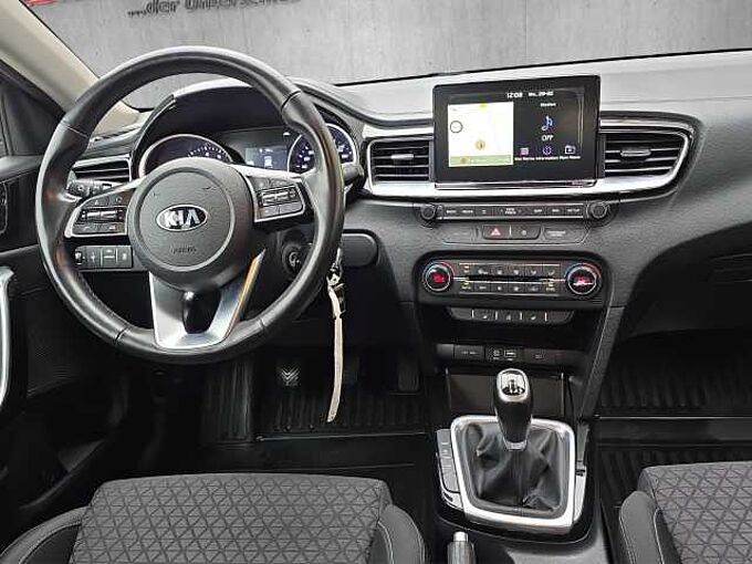 Kia Ceed NAVI. SHZ, KAMERA,...