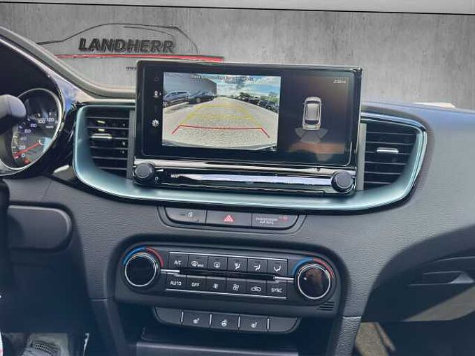 Kia Ceed SW 1.5 Sport // Panorama/Kamera