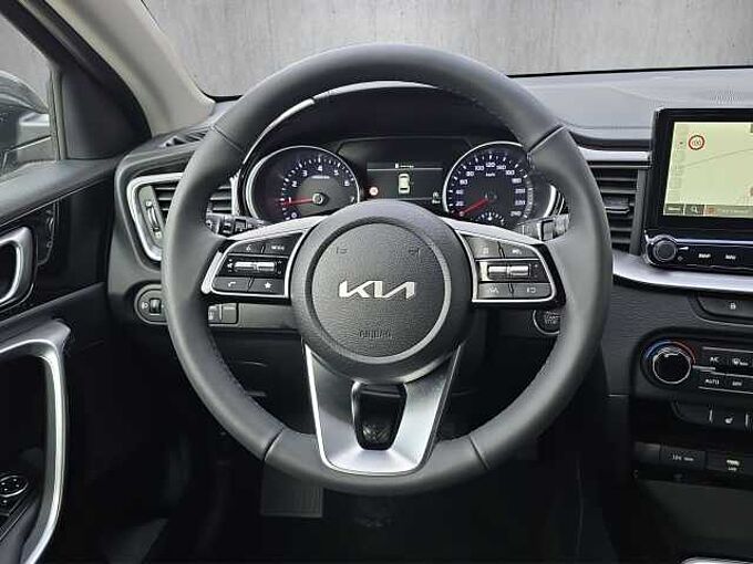 Kia Ceed SW 1.5 T-GDI Gold // Navi/Kamera /Winterpaket