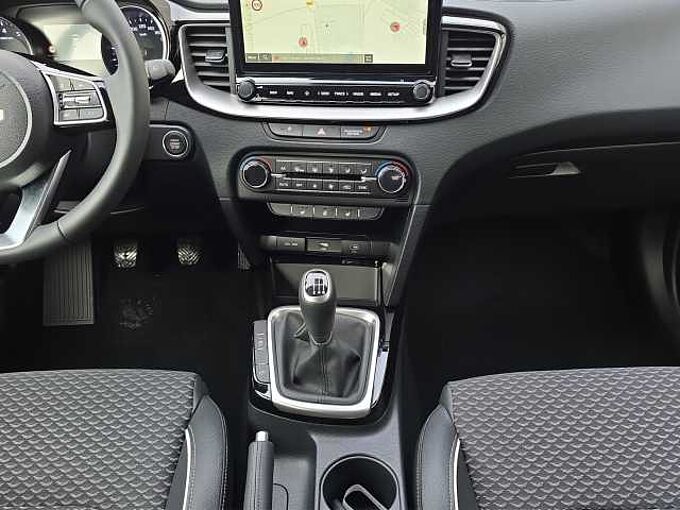 Kia Ceed SW 1.5 T-GDI Gold // Navi/Kamera /Winterpaket