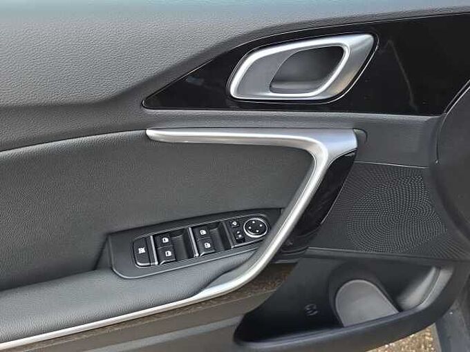 Kia Ceed SW 1.5 T-GDI Gold // Navi/Kamera /Winterpaket