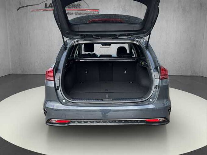 Kia Ceed SW 1.5 T-GDI Gold // Navi/Kamera /Winterpaket