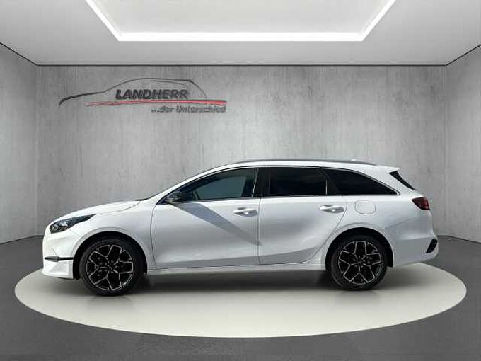 Kia Ceed SW 1.5 Sport // Panorama/Kamera