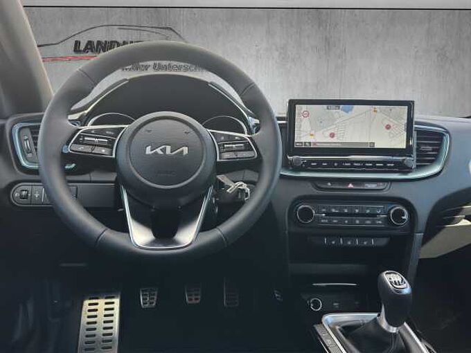 Kia Ceed SW 1.5 Sport // Panorama/Kamera
