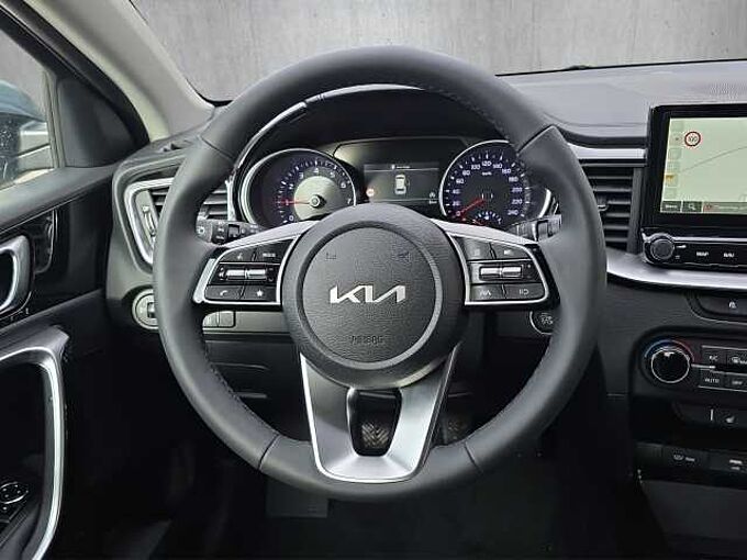 Kia Ceed SW 1.5 T-GDI Gold // Navi/Kamera /Winterpaket