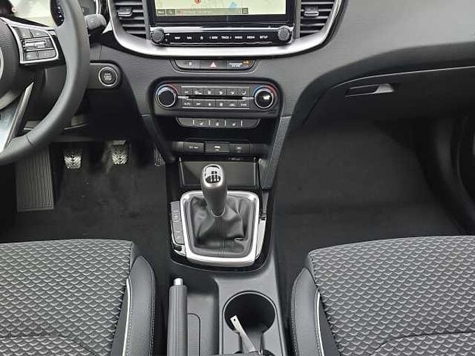 Kia Ceed SW 1.5 T-GDI Gold // Navi/Kamera /Winterpaket