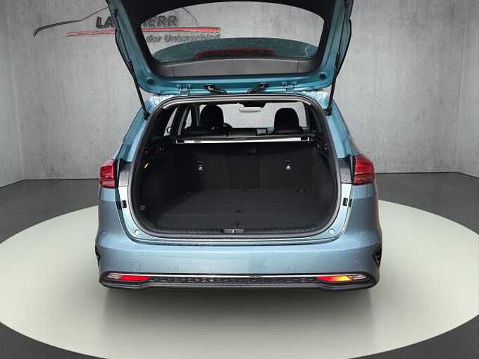 Kia Ceed SW 1.5 T-GDI Gold // Navi/Kamera /Winterpaket