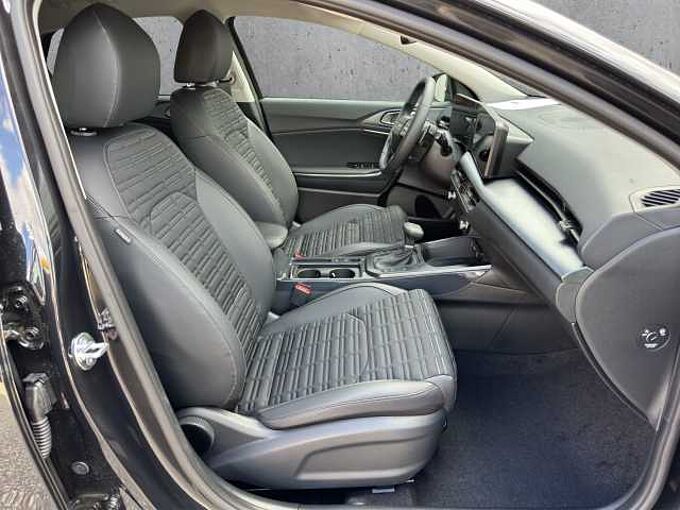 Kia XCeed 1.6 T-GDI Gold //LED/Sitzheizung/Kamera/Navi /elektrische Heckklappe