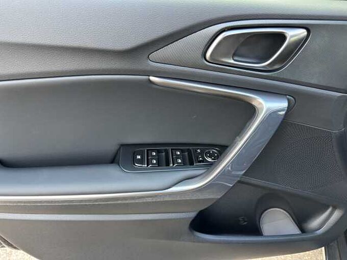 Kia XCeed 1.6 T-GDI Gold //LED/Sitzheizung/Kamera/Navi /elektrische Heckklappe
