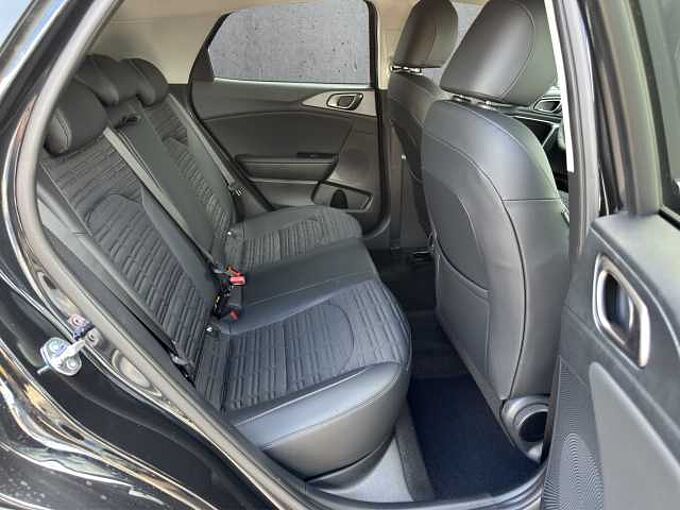 Kia XCeed 1.6 T-GDI Gold //LED/Sitzheizung/Kamera/Navi /elektrische Heckklappe