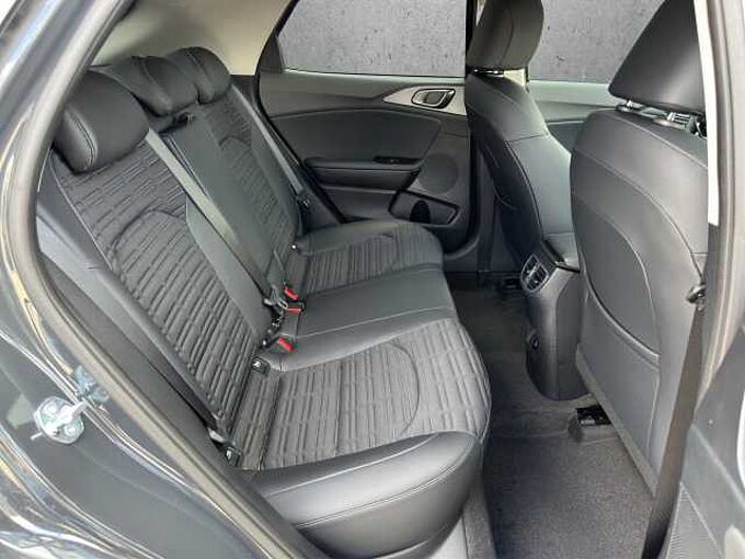 Kia XCeed 1.6 T-GDI Gold //LED/Sitzheizung/Kamera/Navi 