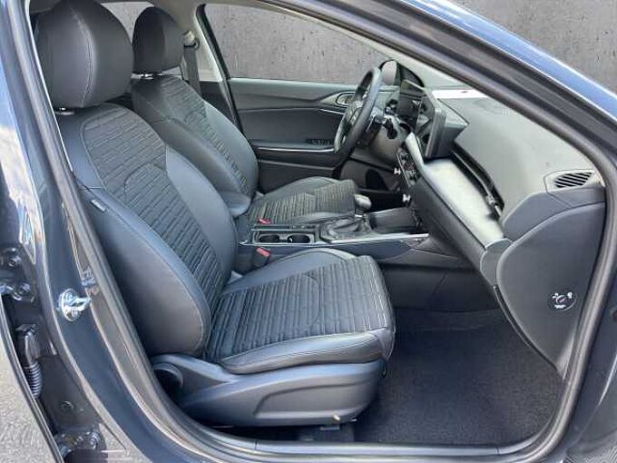 Kia XCeed 1.6 T-GDI Gold //LED/Sitzheizung/Kamera/Navi /elektrische Heckklappe
