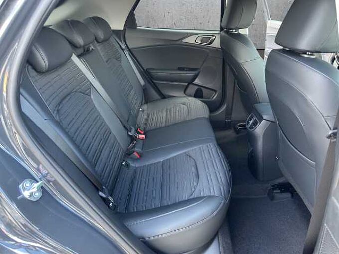 Kia XCeed 1.6 T-GDI Gold //LED/Sitzheizung/Kamera/Navi /elektrische Heckklappe
