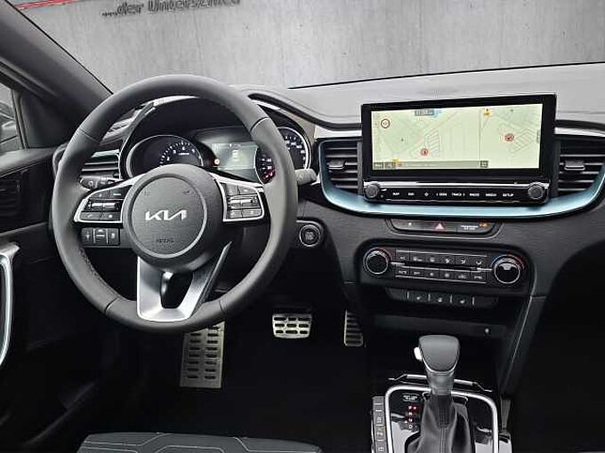 Kia XCeed 1.6 T-GDI Sport //Panorama/Navi/LED /Winterpaket
