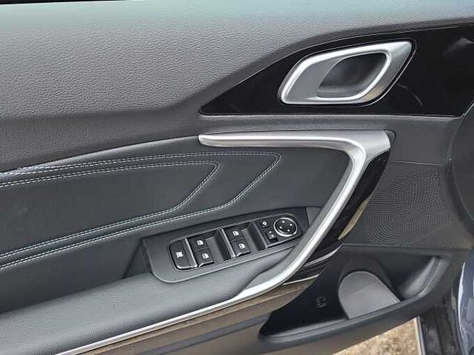 Kia XCeed 1.6 T-GDI Sport //Panorama/Navi/LED /Winterpaket