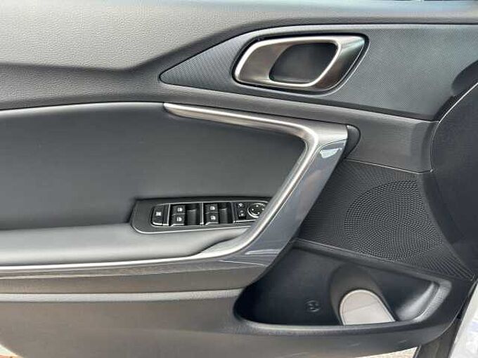 Kia XCeed 1.6 T-GDI Gold //LED/Sitzheizung/Kamera/Navi