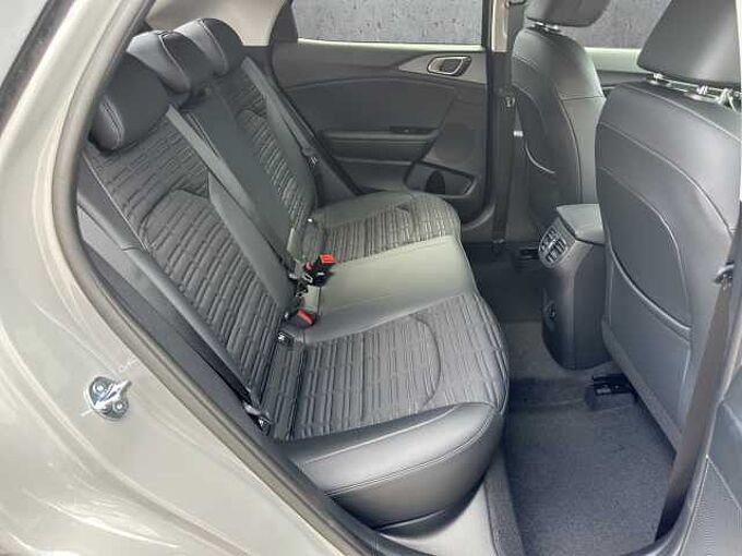 Kia XCeed 1.6 T-GDI Gold //LED/Sitzheizung/Kamera/Navi /elektrische Heckklappe