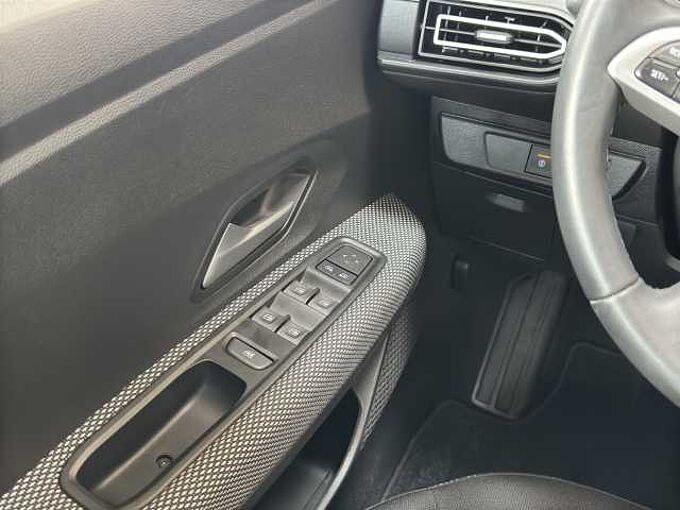 Dacia Sandero Automatik, PDC,....