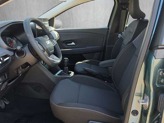 Dacia Sandero Tce 100 Expression //LED/PDC/Sitzheizung