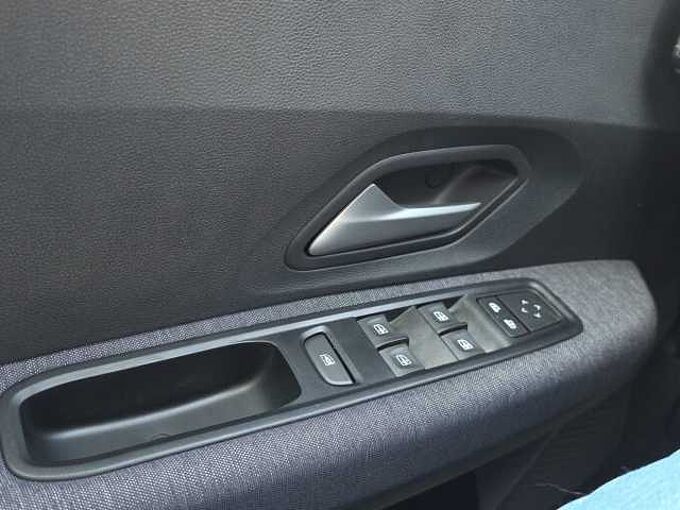 Dacia Sandero Tce 100 Expression //LED/PDC/Sitzheizung