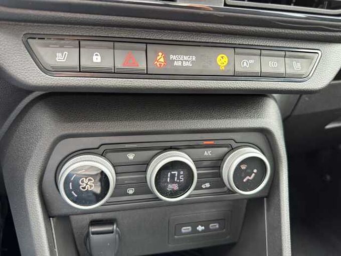Dacia Sandero Tce 100 Expression //LED/PDC/Sitzheizung 