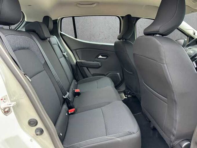 Dacia Sandero Tce 100 Expression //LED/PDC/Sitzheizung 