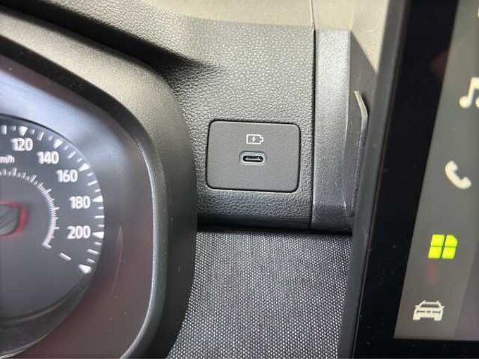 Dacia Sandero Tce 100 Expression //LED/PDC/Sitzheizung