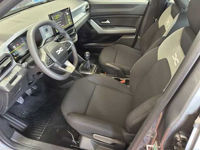 Dacia Bigster mHev 140 Esssentials //Kamera/PDC/Alu
