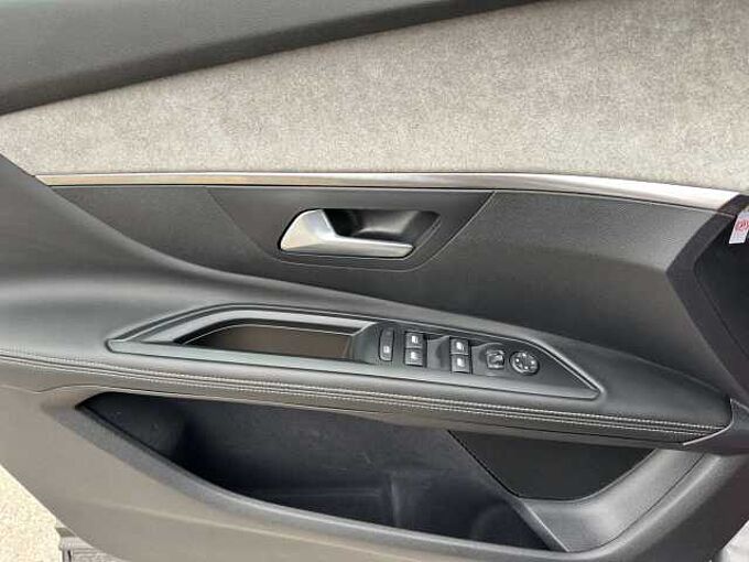 Peugeot 5008 Allure Pack 7-Sitze/Kamera/LED