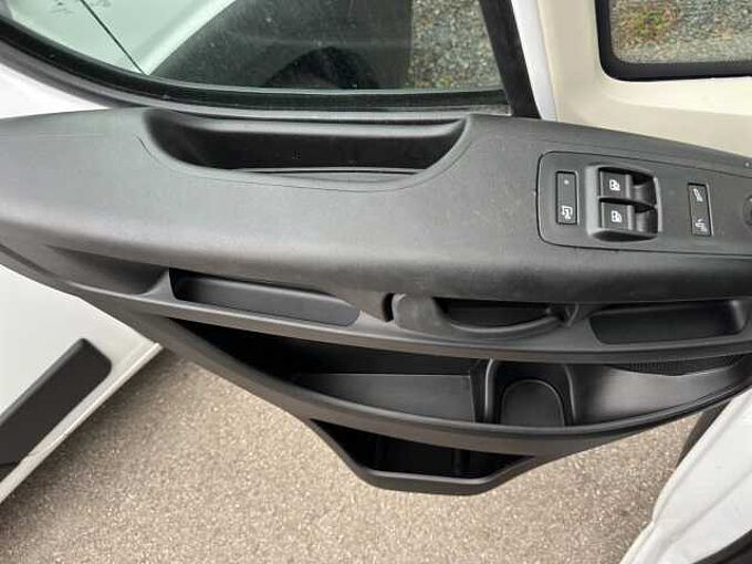 Peugeot Boxer 2.2 HDI verstärkt L4H2 //Kamera/Navi/PDC 3-Sitzer