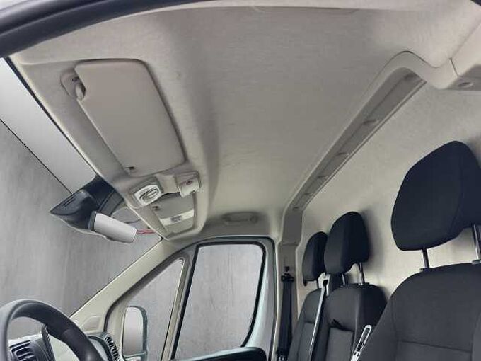 Peugeot Boxer 2.2 HDI verstärkt L4H2 //Kamera/Navi/PDC 3-Sitzer