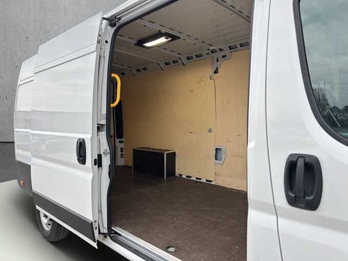 Peugeot Boxer 2.2 HDI verstärkt L4H2 //Kamera/Navi/PDC 3-Sitzer