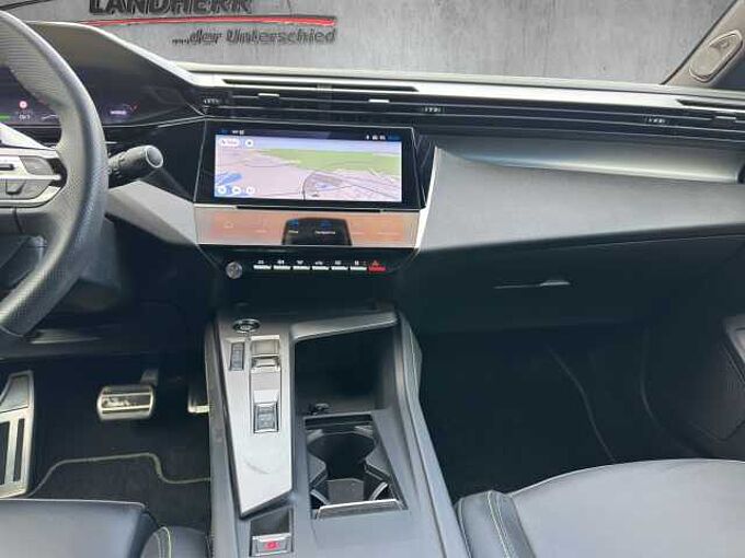 Peugeot 408 Plug-In Hybrid 225 GT //360°/Winterpaket /Navi