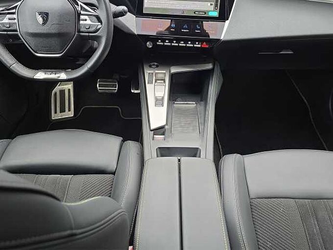 Peugeot 408 Plug-In Hybrid 225 GT  //360&deg;/Winterpaket /Navi