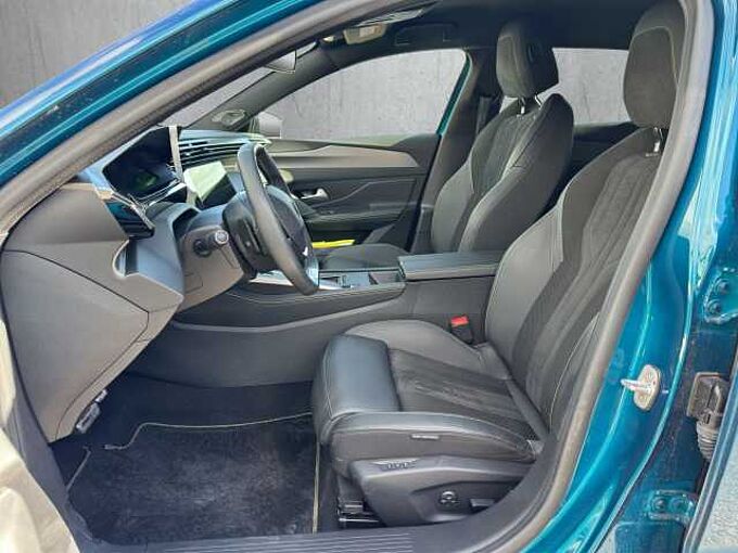 Peugeot 408 Plug-In Hybrid 225 GT //360°/Winterpaket /Navi