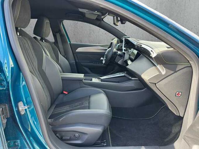 Peugeot 408 Plug-In Hybrid 225 GT //360°/Winterpaket /Navi