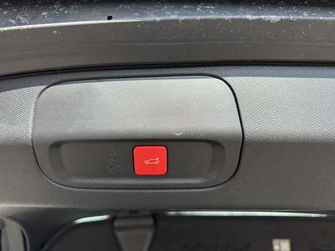 Peugeot 408 Plug-In Hybrid 225 GT //360°/Winterpaket /Navi