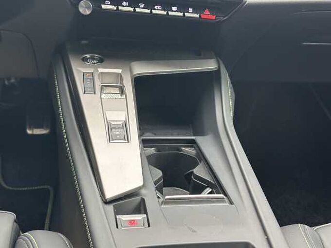 Peugeot 408 Hybrid 145 GT //360°/Winterpaket /Navi
