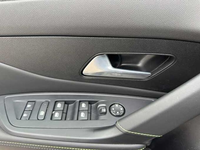 Peugeot 408 Plug-In Hybrid 225 GT  //360&deg;/Winterpaket /Navi