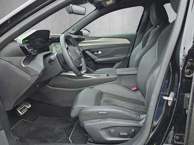 Peugeot 408 Hybrid GT // 360°/Winterpaket/Navi