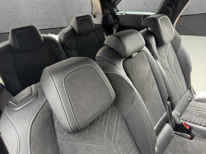 Peugeot 5008 GT //7-Sitzer/ AHK/Winterpaket/Navi