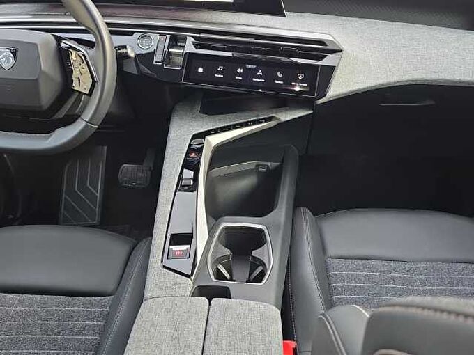 Peugeot 3008 Allure n.Modell /MHEV/Sitzheizung/Lenkradheiz/Kamera