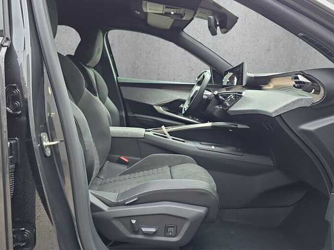 Peugeot 3008 Hybrid GT-Pack //360°/Navigation/Winterpaket