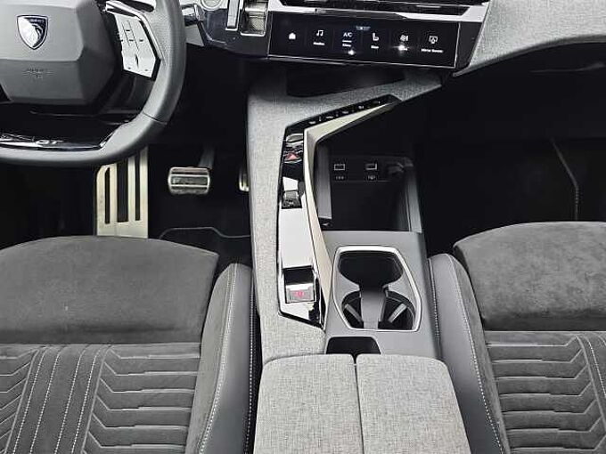 Peugeot 3008 GT el. Heckklappe/Navi/SHZ